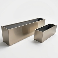 Jardinière rectangulaire en acier inoxydable de dimension personnalisée pour les jardinières en pot de fleurs à décor d'espace vert d'aéroport de bâtiment commercial