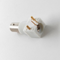 Connecteur coaxial RF BNC femelle à angle droit pour montage mural blanc CCTV pour PCB