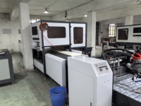 Machine automatique de fabrication de boîtes et de couvertures rigides pour livres, avec positionnement visuel, format A4, pour albums d'enfants