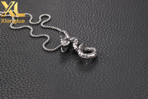 จี้รูปงูไวเปอร์สแตนเลสสตีลสไตล์พังก์สำหรับทุกเพศ - Product Image 4