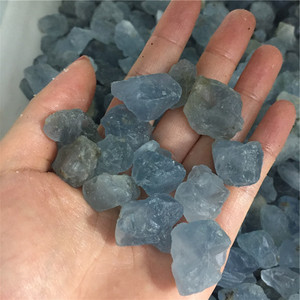 Vente en gros de quartz célestite bleu brut, <span class=keywords><strong>pierre</strong></span> de <span class=keywords><strong>kyanite</strong></span> polie pour la décoration intérieure, cristal naturel Feng Shui Love, minéraux, vieux cristal - Product Image 4