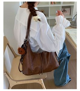 Bolso de Mano de PU para Mujer con Correa de Hombro Ajustable, Bolso Tote de Cuero de Gran Capacidad - Product Image 2