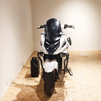 Moto électrique de sport de course en gros pour adultes, 2000/3000 Watts, style scooter classique de tourisme au choix
