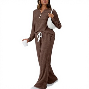 Conjunto de dos piezas de ropa para estar en casa de punto acanalado para mujer, suéter suave de manga larga con pantalones holgados y cómodos. - Product Image 2