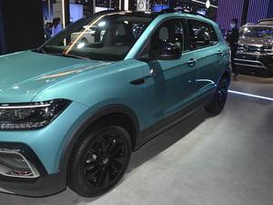 Buen <span class=keywords><strong>precio</strong></span> para Volkswagen <span class=keywords><strong>T</strong></span>-<span class=keywords><strong>Cross</strong></span> <span class=keywords><strong>2023</strong></span> 300TSI DSG Highline techo panorámico pequeño SUV productos en stock coche en el puerto - Product Image 6