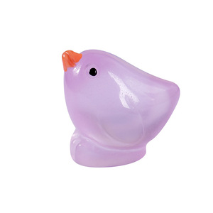 Ingrosso piccolo luminoso giallo pollo Micro-paesaggio ornamento gioielli personalizzati in resina creativa artigianato ornamento Desktop - Product Image 5