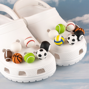 Nouveaux styles en promotion : Breloques 3D en PVC pour chaussures, motifs fusée de transport, tennis, <span class=keywords><strong>basketball</strong></span>, sabots, boucles et football, vente en gros - Product Image 3