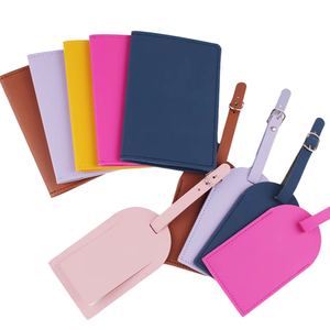 How to Put Tissue Paper in a Gift Bag: Styling Tips & Thoughtful Gifts
