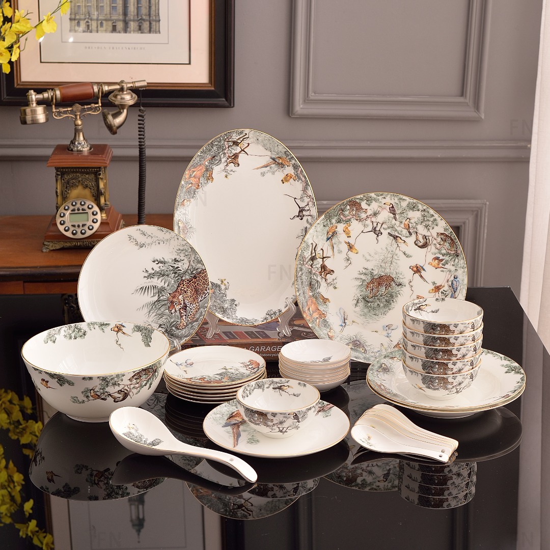 Ensemble de 32 pièces