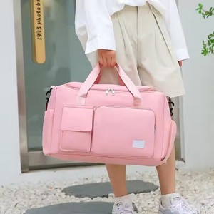 THK0418 Sac de sport de voyage Offres Spéciales avec poche pour chaussures humides, fourre-tout résistant à l'eau, sac polochon léger - Product Image 1