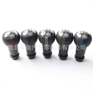 Pomo de Palanca de Cambios de 5 Velocidades para Peugeot 307 207 206 Citroen, Forrado en Cuero Premium con Costuras Azules, Diseño Ergonómico - Product Image 2