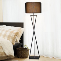 Stehlampe nordisch Schlafzimmer einstellbar minimalistisch modern schwarz Metall Eisenkuppel E27 lampe dekorativer beleuchtungsstil verpackung modern