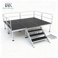 Offre Spéciale : Plateforme de Scène Modulaire Portable en Aluminium et Contreplaqué 1,22 m x 1,22 m avec Escalier, Conception Ajustable et Haute Capacité de Charge