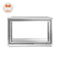 Table console en verre avec miroir pour couloir au design moderne