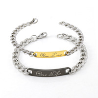 Pulseras de Pareja Personalizadas con Placa Curva Grabada con Letras, Regalo de Acero Inoxidable para Enamorados