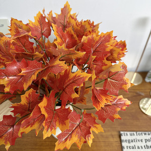 Ramo de Hojas de Arce Rojo Artificial de 30 cm, Flor de Seda de Alta Simulación, Decoración Otoñal para el Hogar, Accesorios para Bodas - Product Image 3