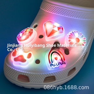 Cross của mới lạ LED nhấp nháy ánh sáng giày hoa khóa độ nhạy cao sáng phụ kiện cho giày phim hoạt hình thiết kế trang trí - Product Image 2