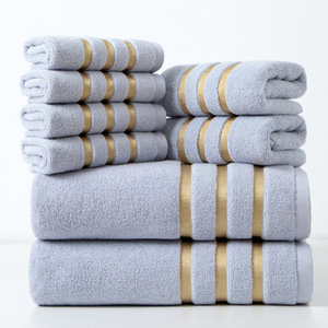 Ensembles de serviettes en coton de luxe en gros, design à rayures dorées décoratives, doux et absorbants, kit de serviettes de bain personnalisé avec logo pour hôtel et spa - Product Image 1