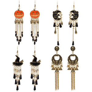 Pendientes de Halloween con diseño de calabaza, sombrero de bruja, calavera, murciélago y borlas, estilo candelabro, joyería de aleación chapada en oro para mujer, a la moda para fiestas - Product Image 1