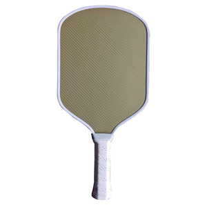 Pagaie de pickleball personnalisée en fibre de carbone-Construction thermoformée monobloc face en carbone brut pour le contrôle et l'alimentation Service OEM ODM - Product Image 5