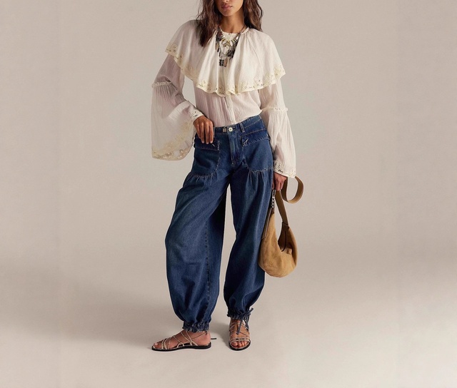 Wholesale Women's Vintage Oversized Balloon Jeans Adjustable Drawstring Hem Wide Leg Denim Pants Cotton Blend Breathable Summer