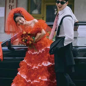 Nuevo Modelo 2026, Vestido <span class=keywords><strong>de</strong></span> Novia Rojo Vintage Antiestático Bordado, Estilo Hong Kong para Sesiones <span class=keywords><strong>de</strong></span> Fotos <span class=keywords><strong>de</strong></span> Boda <span class=keywords><strong>de</strong></span> los 80 - Product Image 3