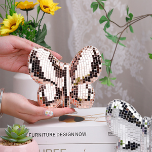 Redeco High Quality Resin Glass <strong>Butterfly</strong> Sculpture Ornaments Art <strong>Butterfly</strong> Figurine <strong>Crafts</strong> for Gifts Home Decoration