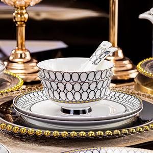 Vajilla <span class=keywords><strong>de</strong></span> Porcelana Fina Jingdezhen con Incrustaciones <span class=keywords><strong>de</strong></span> Oro y Diseño Pintado a Mano, Apta para Microondas, para Hogar y Hotel - Product Image 3