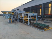 Vente directe Machine de fabrication de pavés hydraulique entièrement automatique QT10-15 avec moteur et pompe Contrôle PLC Ligne de production de ciment