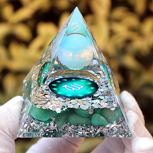 Pirámide de cristal Virgo de 6 cm, resina epoxi, artesanía Feng Shui, adorno de escritorio para sala de estar, regalo de cumpleaños - Product Image 4