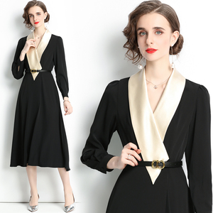 Robe <span class=keywords><strong>noire</strong></span> vintage Hepburn élégante à grande jupe évasée, col en V, manches longues, <span class=keywords><strong>ceinture</strong></span> à la taille, longueur midi, imprimé numérique tissé, lavable, boutonnée - Product Image 2