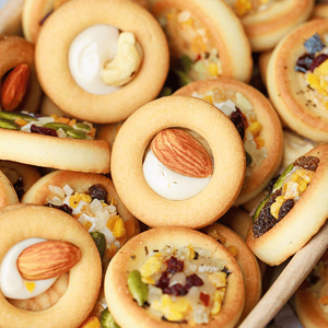 <span class=keywords><strong>Mini</strong></span> Galletas Redondas Crujientes y Deliciosas, Pequeño Snack Ideal para Comer de Forma Informal y para la Hora del Té - Product Image 5