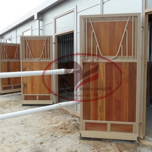 โครงเหล็กสำเร็จรูปเคลื่อนย้ายได้สำหรับฟาร์มม้า - Product Image 1