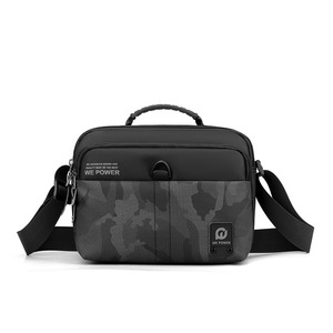 Sac bandoulière personnalisé pour hommes, sac messager imperméable pour homme, sac à bandoulière simple pour homme, idéal pour l'extérieur - Product Image 4