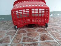 Gros Panier De Supermarché En Plastique avec 2 roues