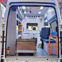 Ambulance professionnelle JMC Fushun Diesel 6-7 passagers, châssis moyen, toit surélevé, véhicule de transport médical
