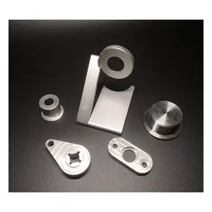 Services de fraisage de précision Oem Pièces de fraisage personnalisées pour motos en acier inoxydable Services d'usinage en aluminium CNC