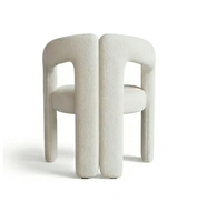 Chaise de salle à manger en teck moderne et durable avec un design organique moderne pour la maison, les restaurants, les hôtels et les boutiques