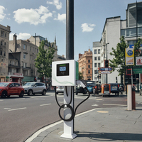 Station de charge commerciale rapide EV 20kW 30kW 40kW DC GBT CCS mural avec fonction RFID Chademo Standard IP55 classe