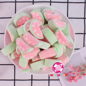 OEM personnalisé barbe à papa sucre <span class=keywords><strong>lait</strong></span> <span class=keywords><strong>fraise</strong></span> saveur fruit en forme de pastèque bonbons doux guimauve - Product Image 4