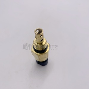 Sensor de Temperatura del Refrigerante John Deere RE61812 para Excavadoras 810D, 1010D, 325K, 330CLC, Repuesto Nuevo - Product Image 1