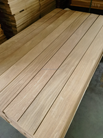 Panneaux muraux en lattes de bois imperméables revêtement de façade en bois extérieur en teck massif