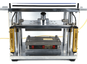 Équipement de poinçonnage de film laminé en aluminium pour batteries au lithium, machine de formage de boîtiers/cases de cellules avec matrice optionnelle - Product Image 3