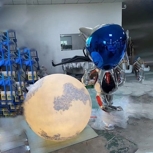 NOVITÀ <span class=keywords><strong>2023</strong></span>: Statue di Astronauti Personalizzate OEM, Grandi Sculture Paesaggistiche Professionali in Fibra di Vetro Cromata per Vendita all'Ingrosso - Product Image 6