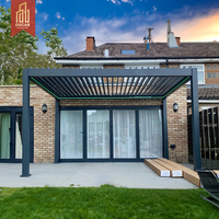 5x6 6x5 6x6 7x7 12x16 12x20 12x24 13x16 Pergolas, Arches et Arbours d'extérieur en aluminium avec toit à lames orientables, bioclimatiques, thermolaqués