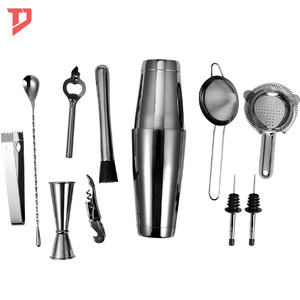 Service de bar personnalisé en acier inoxydable, Shaker à <span class=keywords><strong>Cocktail</strong></span> pour barmen, Boston Shaker, <span class=keywords><strong>Kit</strong></span> de <span class=keywords><strong>Barman</strong></span> avec support en bambou - Product Image 4
