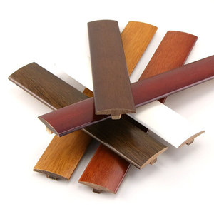 Bande décorative pour sol, plaque de fond de densité moyenne, plinthe stratifiée - Product Image 1