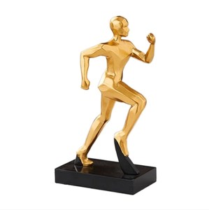Trophée personnalisé en résine de football et de basketball, figurine d'art de haute qualité, modèle en plastique de style ange, fabrication chinoise, le meilleur - Product Image 1