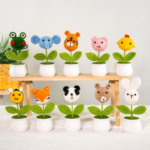 Venta caliente cabezas <span class=keywords><strong>de</strong></span> flores <span class=keywords><strong>de</strong></span> animales simulados lana hecha a mano plantas en maceta <span class=keywords><strong>de</strong></span> ganchillo decoración <span class=keywords><strong>de</strong></span> escritorio Linda - Product Image 1