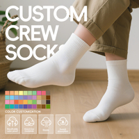 Chaussettes personnalisées de différentes couleurs Chaussettes de sport quotidiennes Chaussettes d'équipage personnalisées